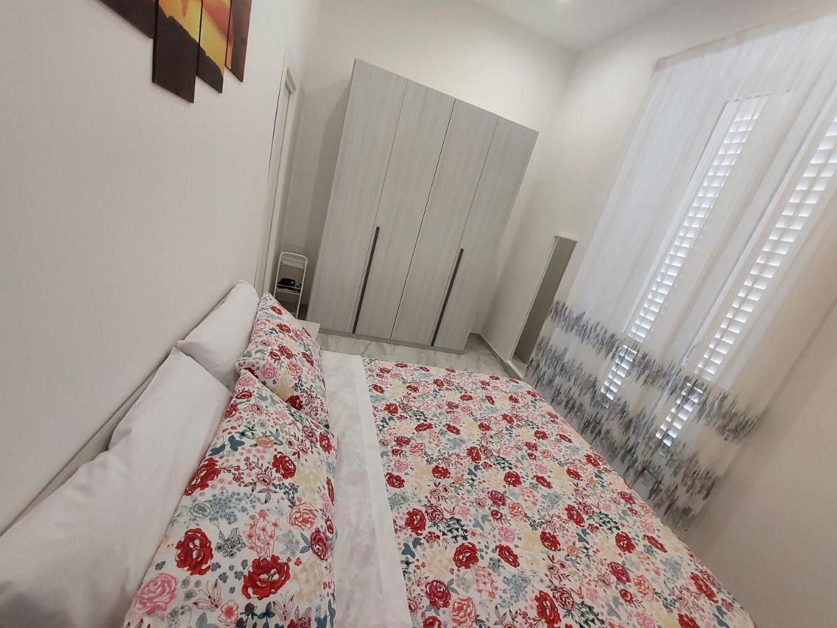 3Bien Sant'Anna Apartment Наполи Екстериор снимка