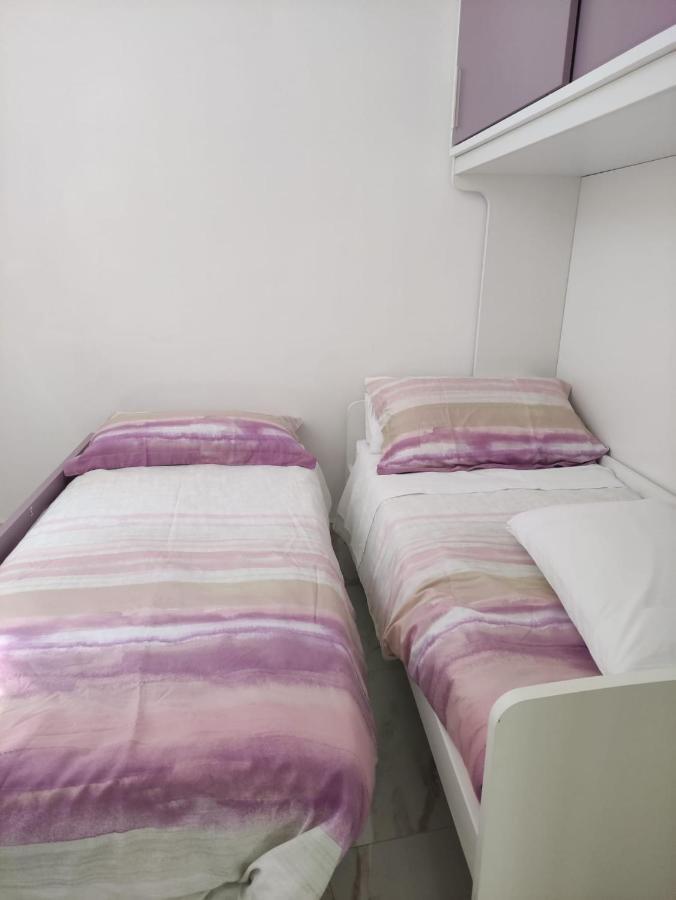 3Bien Sant'Anna Apartment Наполи Екстериор снимка